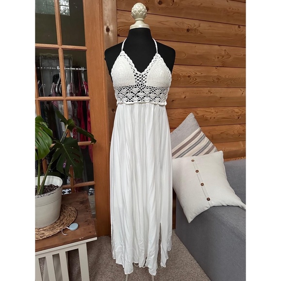 White Crochet Halter Maxi Dress Boho Beach Lace Knit Top Flowy Skirt Small/Med - Picture 4 of 15